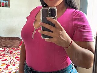 LeilaArabic live webcam thumbnail