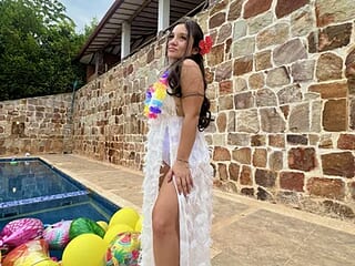 LeilaCole live webcam thumbnail