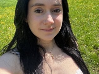 Lena_Lang live webcam thumbnail