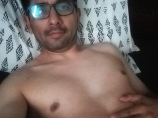 Leocuma82 live webcam thumbnail