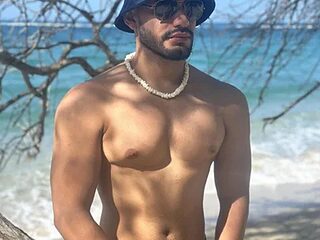 Leon__Hart_ live webcam thumbnail