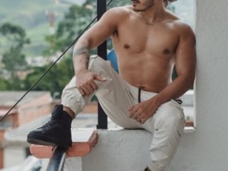 LeooBigBoy live webcam thumbnail