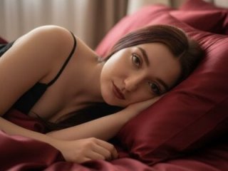 Lesley_Wings live webcam thumbnail
