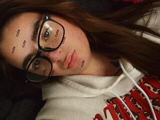 LexiXXoo live webcam thumbnail