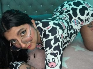 Lexiee_ live webcam thumbnail