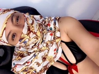 Leylafourniert live webcam thumbnail