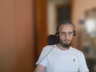 lefrenchiies07 live webcam thumbnail