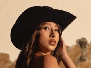 lena_banks live webcam thumbnail