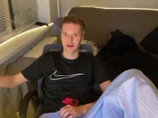 leonnextdoor live webcam thumbnail