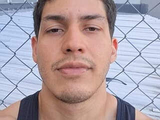 leoruizX live webcam thumbnail