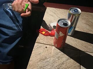 leozim23cm live webcam thumbnail