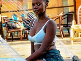 leslie_bebby2 live webcam thumbnail