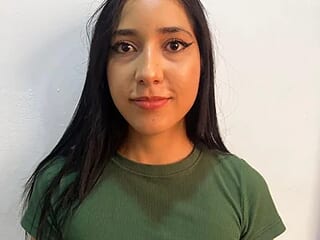 Lia-Turner live webcam thumbnail