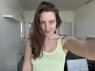 LiaSasha live webcam thumbnail