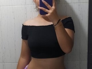 Lia_teenn live webcam thumbnail