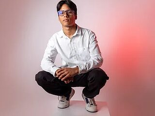 LiamKron live webcam thumbnail