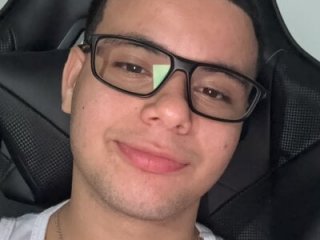 Liam_Mateo live webcam thumbnail