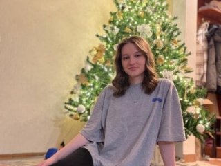 LianneBynon live webcam thumbnail