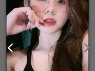 LiilyZi live webcam thumbnail