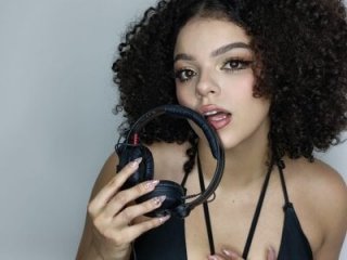LilBoonew live webcam thumbnail