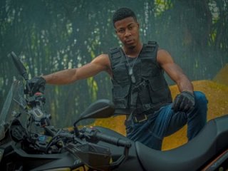 Lil_Curved live webcam thumbnail