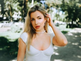 LiliBanger live webcam thumbnail
