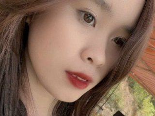 Lili_babii99 live webcam thumbnail
