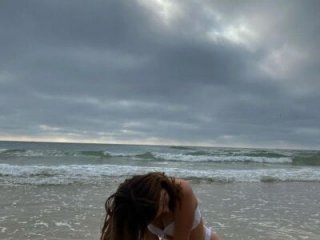 Lilia_Moon live webcam thumbnail