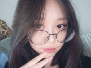 Lilian_Harrell live webcam thumbnail