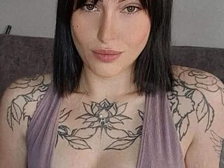 Lilithizm1 live webcam thumbnail
