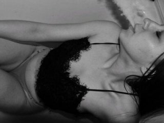 LillAlice live webcam thumbnail