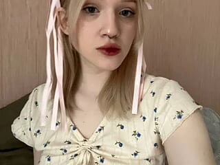 Lilly_Jhonass live webcam thumbnail