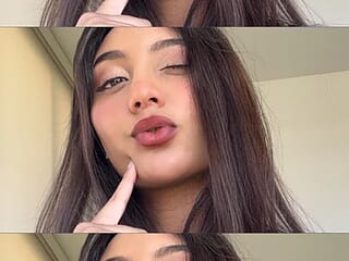LilyGarciia live webcam thumbnail