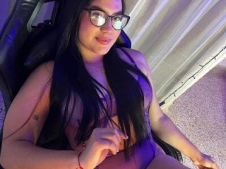 LilyPearl live webcam thumbnail