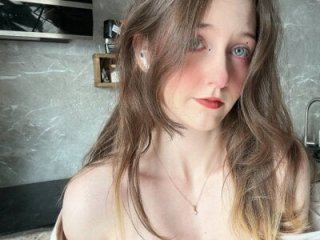 Lily_Land live webcam thumbnail