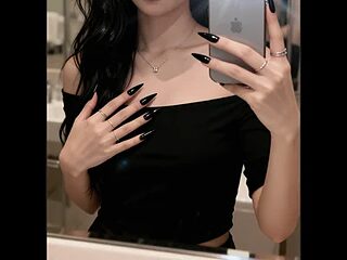Lilyy18 live webcam thumbnail