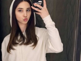 LinaMour live webcam thumbnail