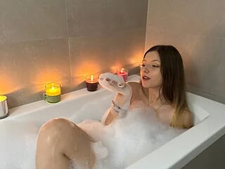 Lina_Kitty live webcam thumbnail