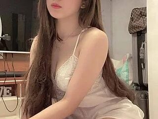 Linda-babyy live webcam thumbnail