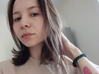 LindaParkins live webcam thumbnail