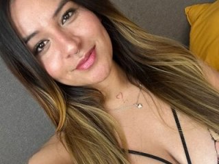 Linda_Bellucci live webcam thumbnail