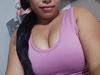 Linda_sm live webcam thumbnail