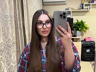 Lindasix live webcam thumbnail