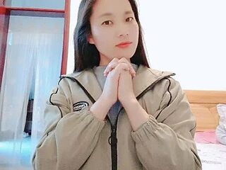 Lingling-Baby520 live webcam thumbnail