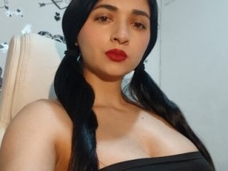 Linisprincehot69 live webcam thumbnail