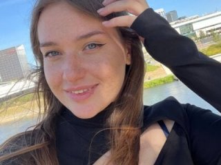 LisaElfy live webcam thumbnail