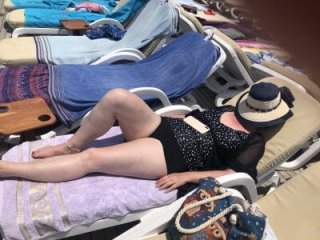 LisaHoneyLisa live webcam thumbnail