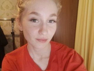 LisaKacitaa live webcam thumbnail