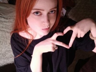 LittleFoxHole live webcam thumbnail