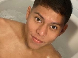 Little_liam live webcam thumbnail